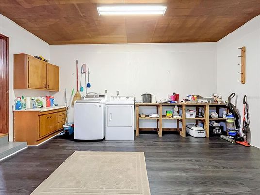 Interior, Washer, Wooden Ceilings, Wood Texture Flooring