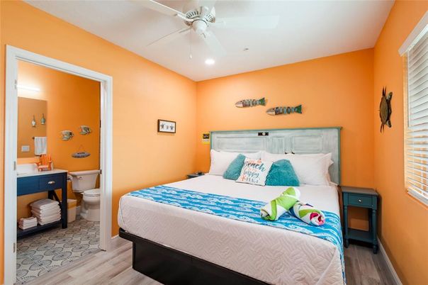 Bathroom, Bedroom, Interior, Recessed Lighting, Wood Texture Flooring