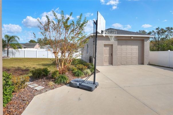 Backyard, Exterior