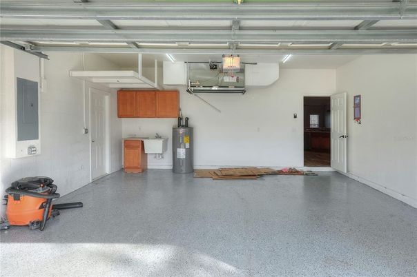 Garage, Interior