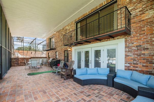Exterior, Sun Room