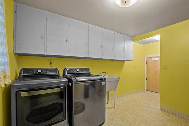 Interior, Washer