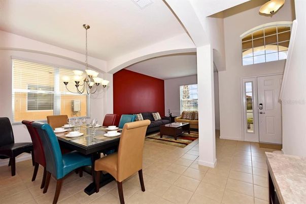 Chandelier, Dining room, Interior, Living room