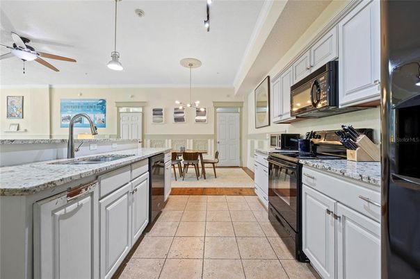 Dining room, Interior, Kitchen, Pendant Lights, Recessed Lighting