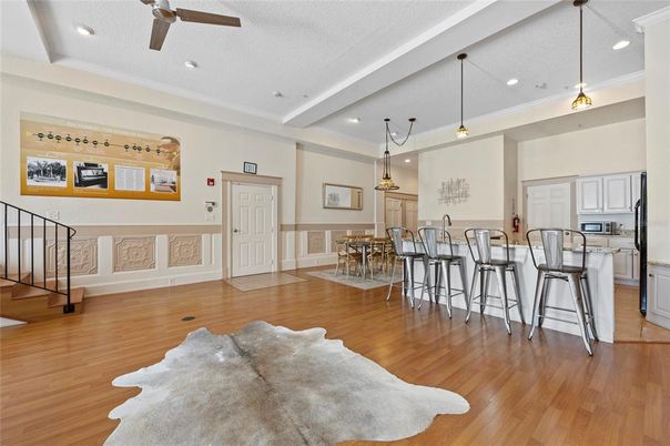 Dining room, Interior, Kitchen, Pendant Lights, Recessed Lighting, Wood Texture Flooring