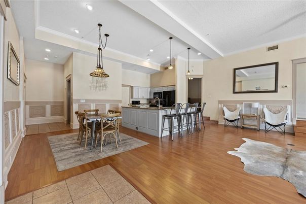 Dining room, Interior, Kitchen, Pendant Lights, Recessed Lighting, Wood Texture Flooring