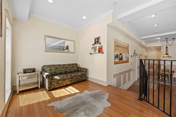 Interior, Recessed Lighting, Wood Texture Flooring