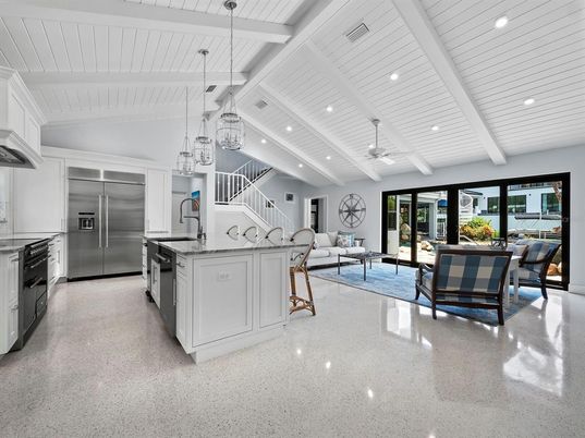 Dining room, Interior, Kitchen, Living room, Pendant Lights, Recessed Lighting, Stainless Steel Appliances