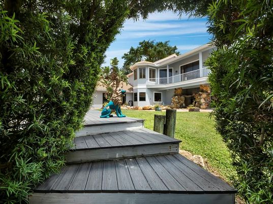 Backyard, Exterior, Playground