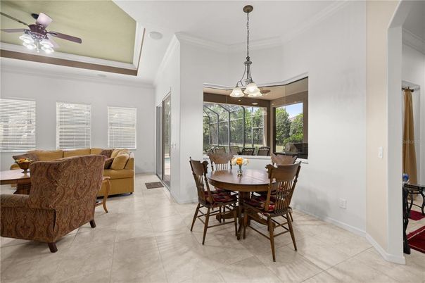 Dining room, Interior, Living room, Pendant Lights