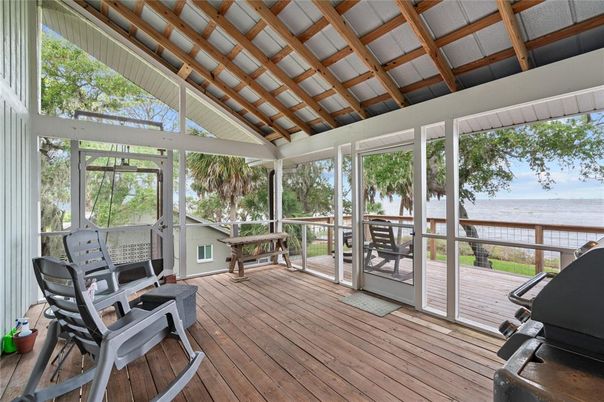 Interior, Sun Room, Water, Wood Texture Flooring