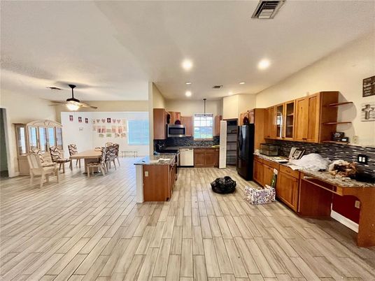 Dining room, Interior, Kitchen, Pendant Lights, Recessed Lighting, Wood Texture Flooring