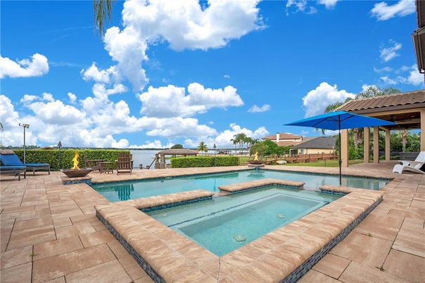 Exterior, Pool