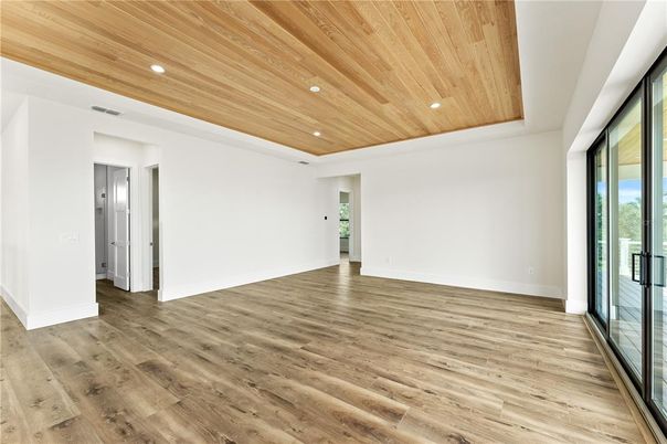 Empty room, Interior, Recessed Lighting, Wooden Ceilings, Wood Texture Flooring