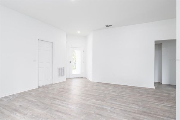 Empty room, Interior, Recessed Lighting, Wood Texture Flooring