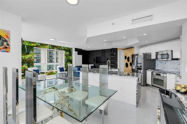 Dining room, Interior, Kitchen, Recessed Lighting, Stainless Steel Appliances