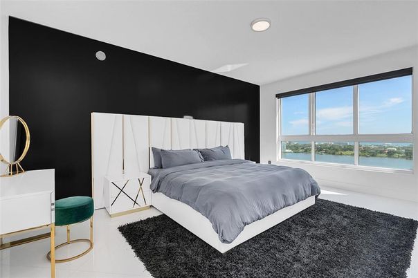 Bedroom, Interior, Recessed Lighting, Water