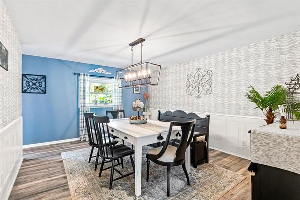 Chandelier, Dining room, Interior, Pendant Lights, Wood Texture Flooring