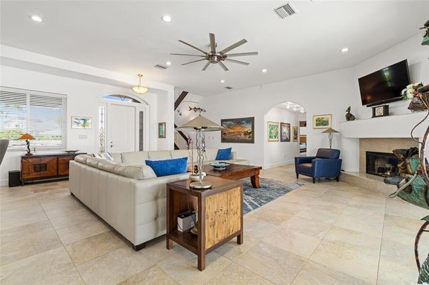 Fireplace, Interior, Living room, Pendant Lights, Recessed Lighting