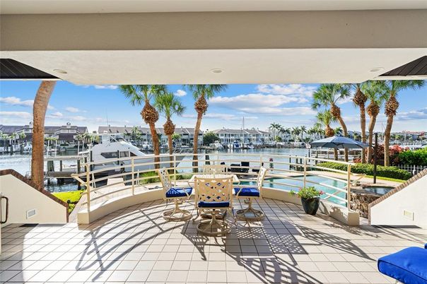 Exterior, Lake, Pool, Water
