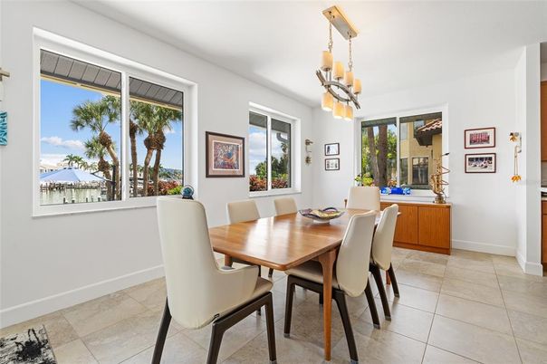 Dining room, Interior, Pendant Lights