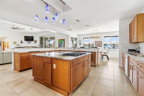 Dining room, Interior, Kitchen, Pendant Lights, Recessed Lighting