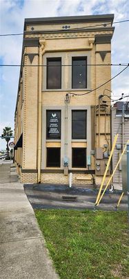 Exterior, Facade, Brick Facade, Rowhouse