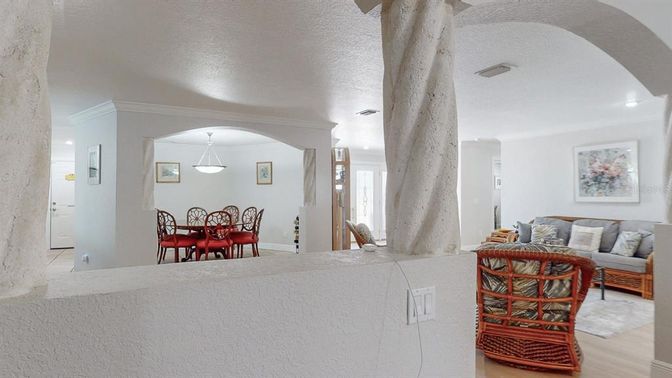 Dining room, Interior, Living room, Pendant Lights, Recessed Lighting