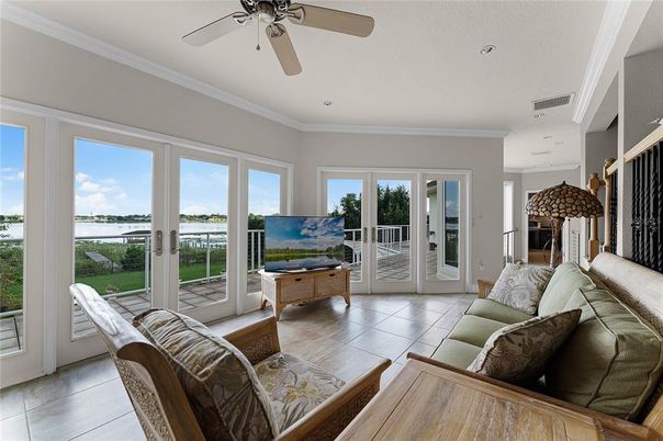 Interior, Living room, Recessed Lighting, Water