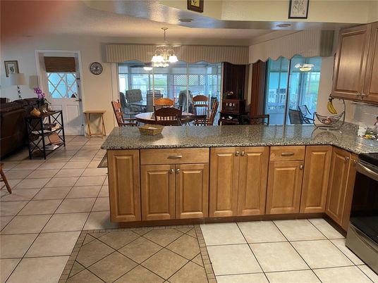 Chandelier, Dining room, Interior, Kitchen