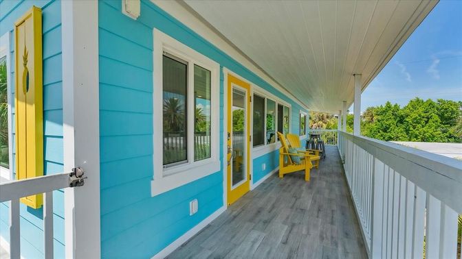 Exterior, Wood Texture Flooring