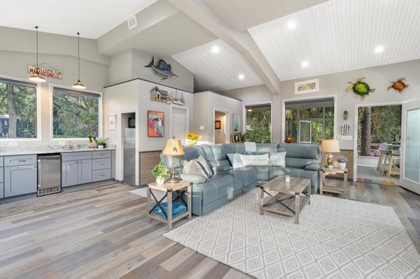 Interior, Kitchen, Living room, Pendant Lights, Recessed Lighting, Wood Texture Flooring