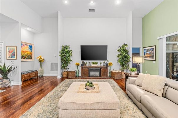 Interior, Living room, Recessed Lighting, Wood Texture Flooring