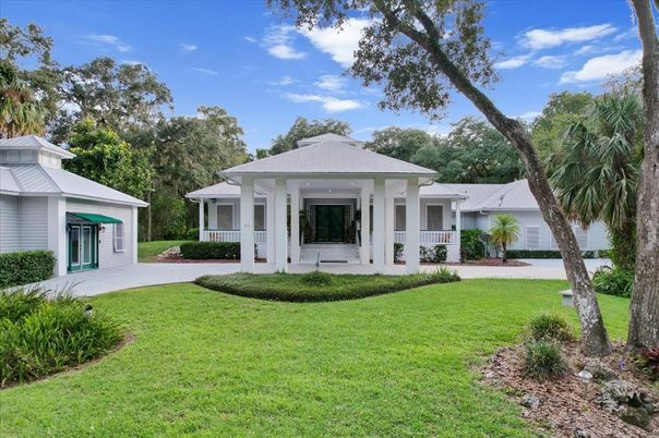 Backyard, Exterior, Facade, Ranch