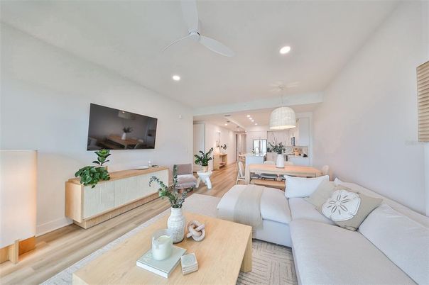 Dining room, Interior, Kitchen, Living room, Pendant Lights, Recessed Lighting, Wood Texture Flooring