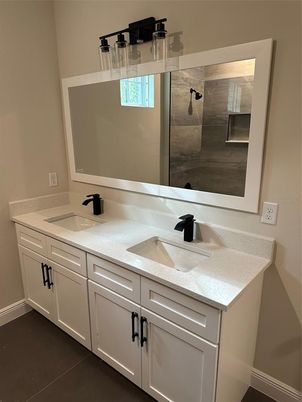 Bathroom, Dual Sink Vanities, Interior