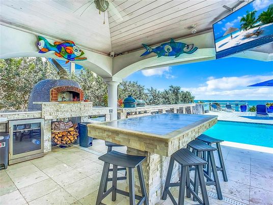 Exterior, Fireplace, Pool