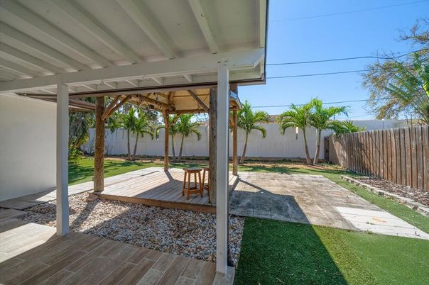 Backyard, Exterior