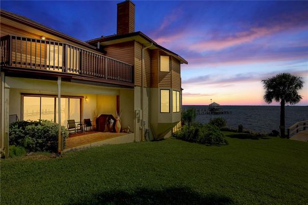 Backyard, Exterior, Water