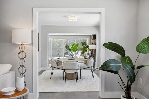 Dining room, Interior