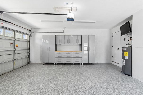 Garage, Interior