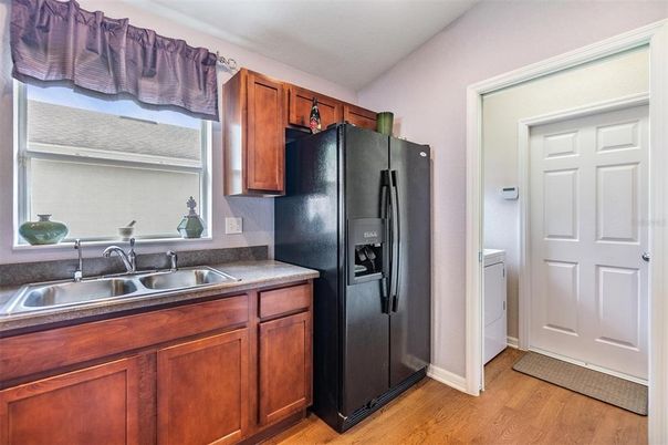 Interior, Kitchen, Washer, Wood Texture Flooring