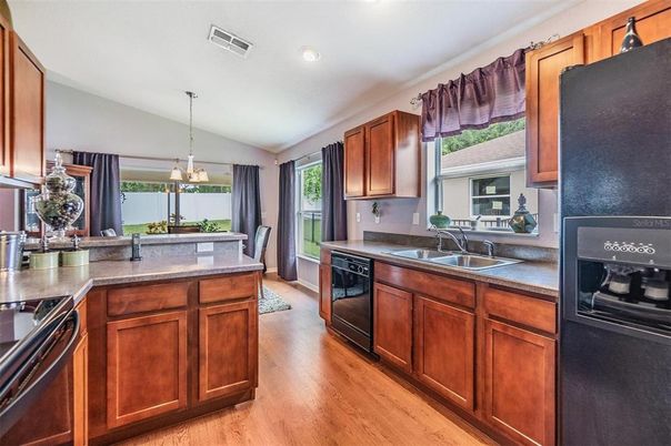 Dining room, Interior, Kitchen, Pendant Lights, Recessed Lighting, Wood Texture Flooring