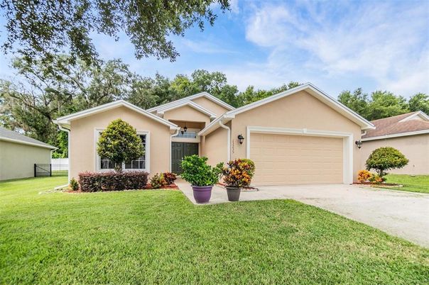 Attached, Backyard, Exterior, Facade, Ranch