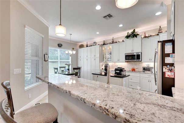 Dining room, Interior, Kitchen, Pendant Lights, Recessed Lighting, Stainless Steel Appliances