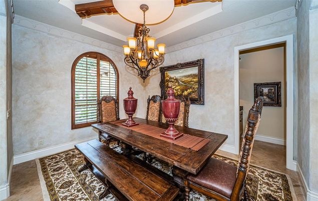 Chandelier, Dining room, Interior