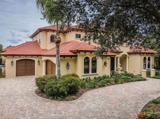 Attached, Exterior, Facade, Mediterranean