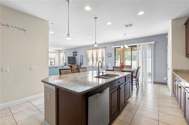 Dining room, Interior, Kitchen, Pendant Lights, Recessed Lighting