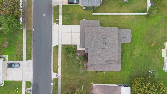 Exterior, Drone