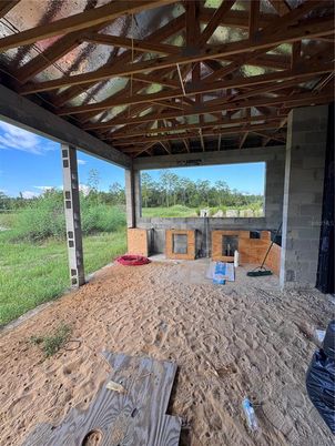 Exterior, Wooden Beams